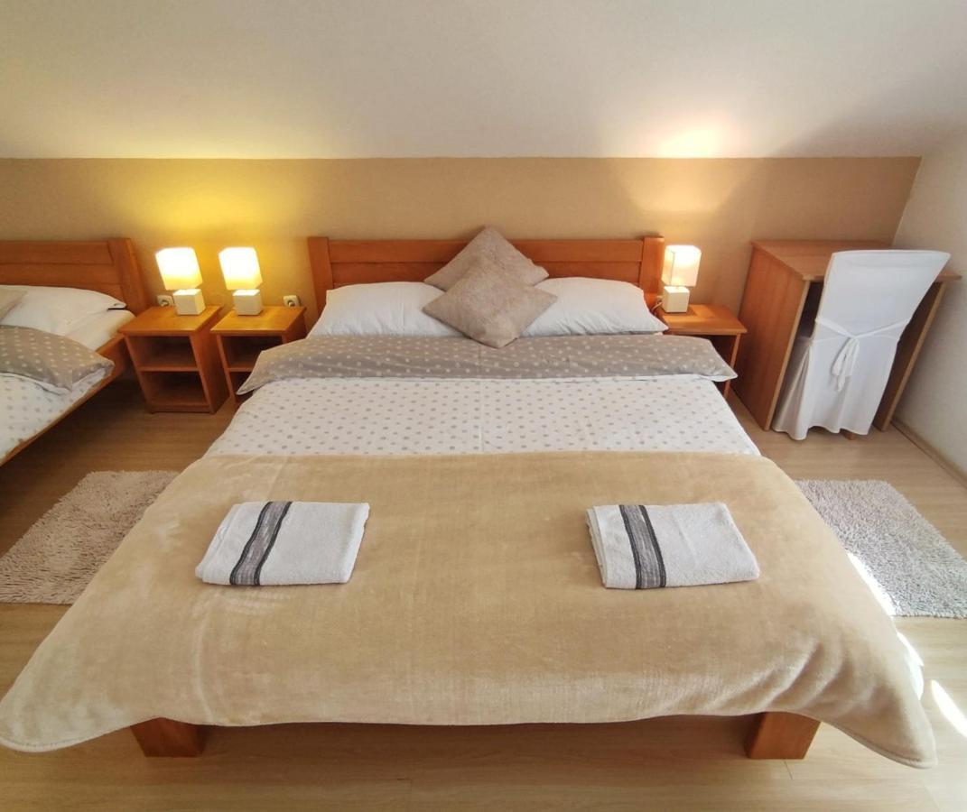 Apartments Sanja Rakovica Ngoại thất bức ảnh